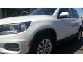 Pure White - Tiguan Wolfsburg Photo No. 2