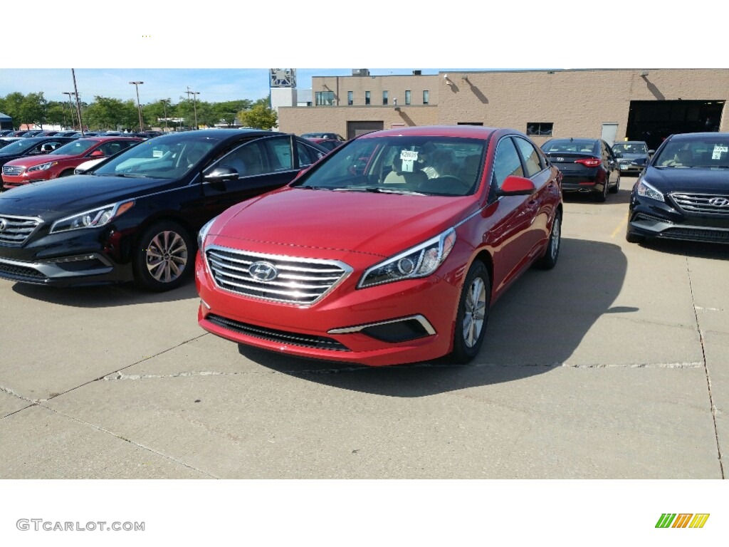 2017 Sonata SE - Scarlet Red / Beige photo #1