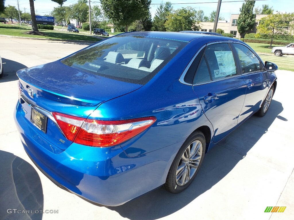 2017 Camry SE - Blue Streak Metallic / Ash photo #2