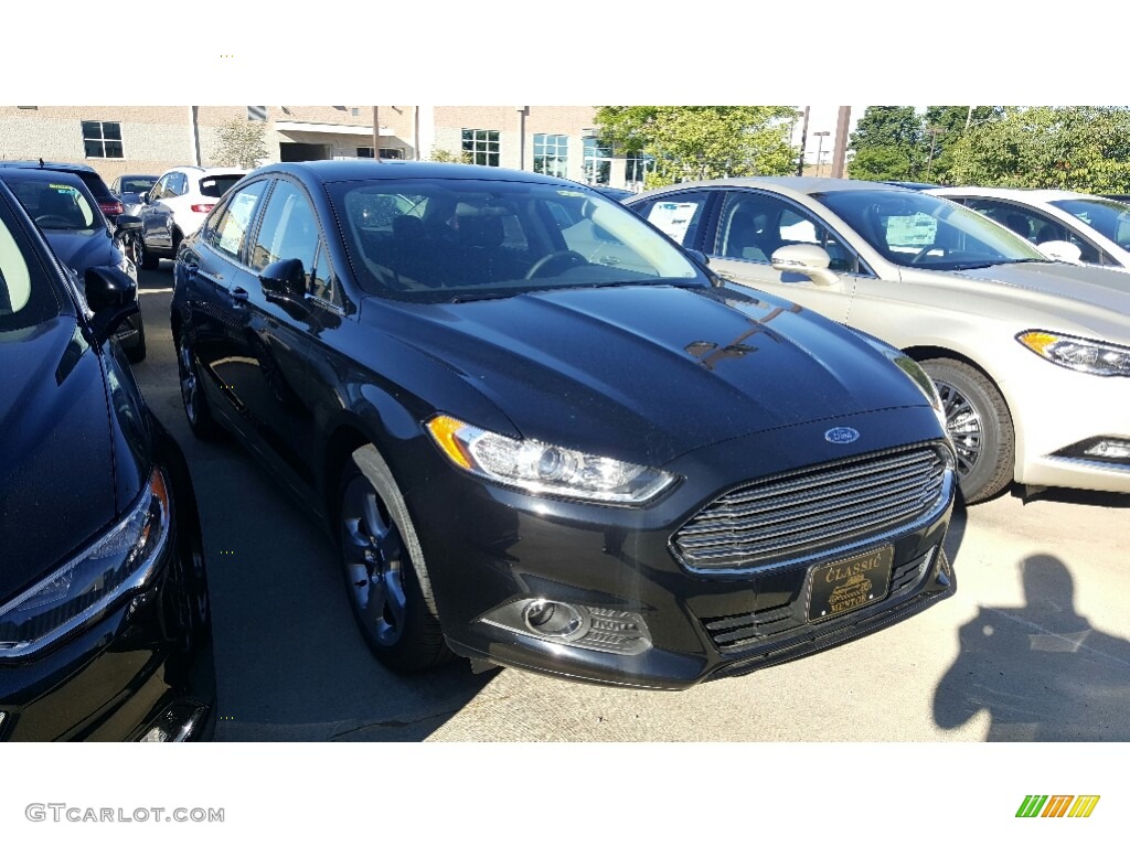 2016 Fusion SE AWD - Shadow Black / Charcoal Black photo #1