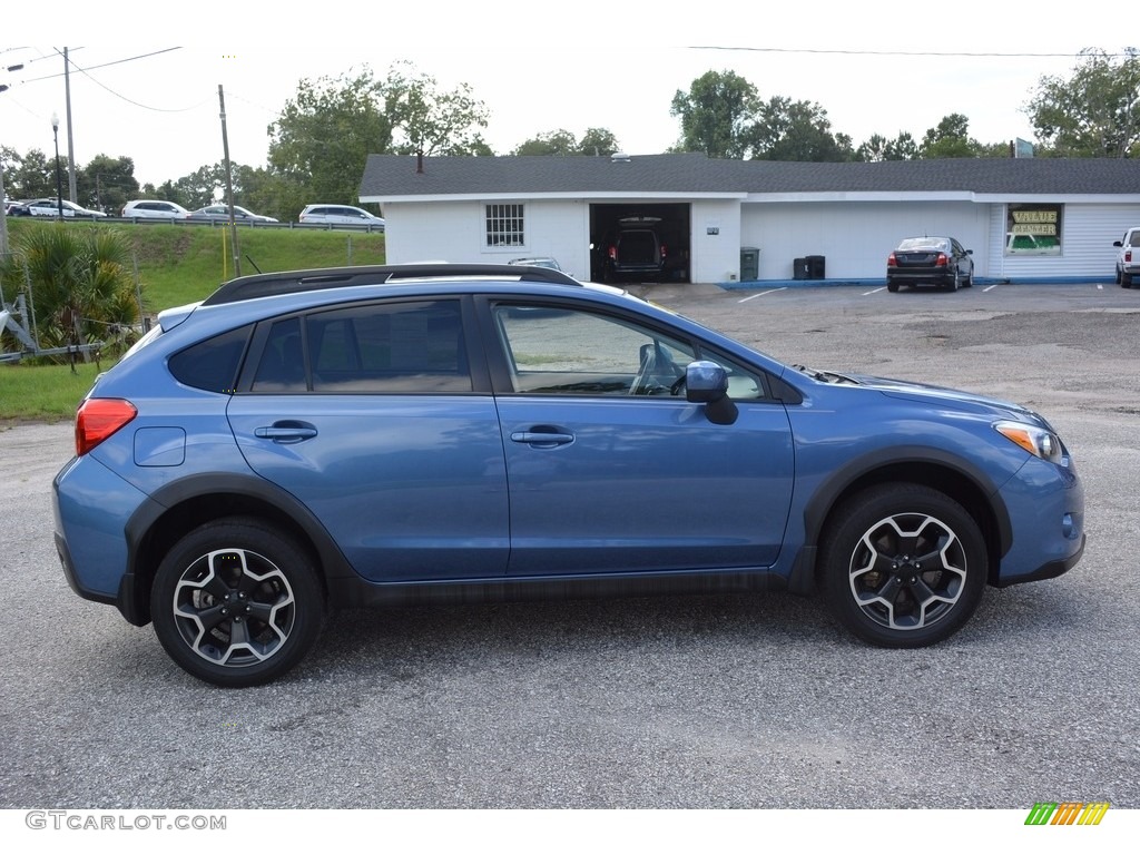 2014 XV Crosstrek 2.0i Limited - Quartz Blue Pearl / Ivory photo #2