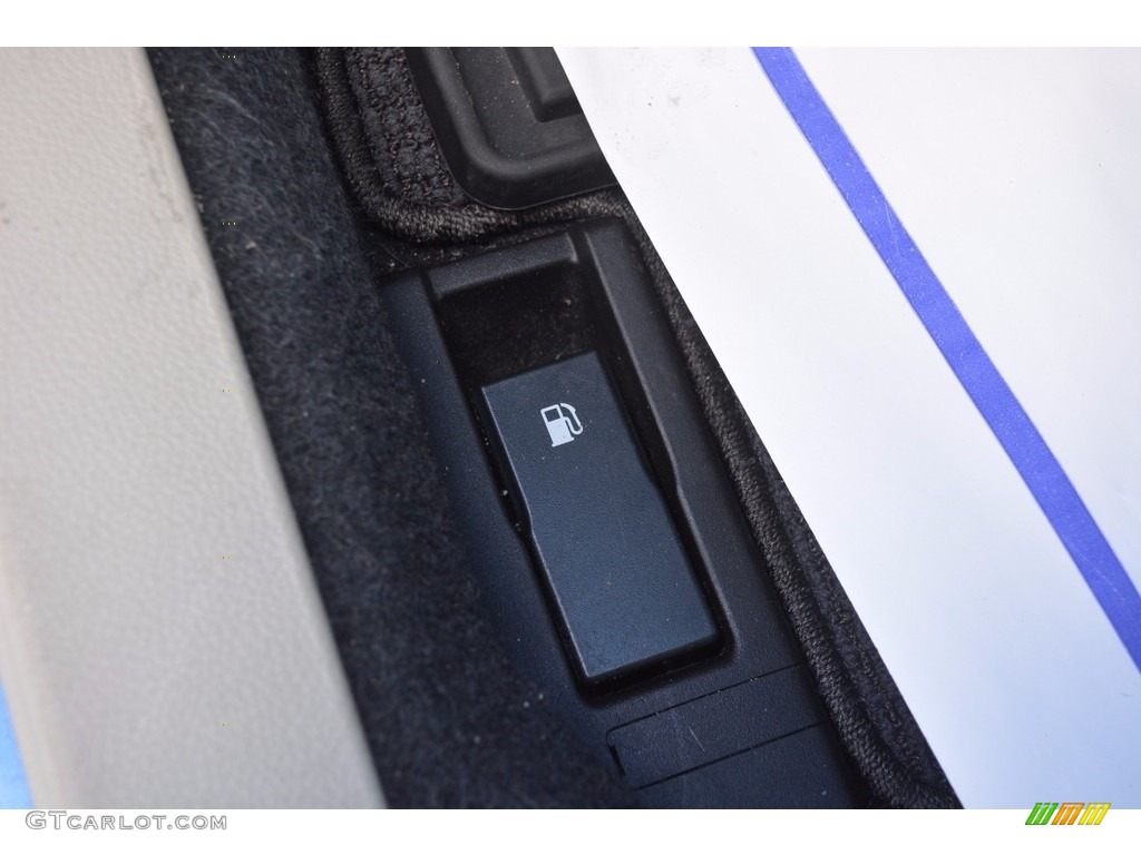 2014 XV Crosstrek 2.0i Limited - Quartz Blue Pearl / Ivory photo #15