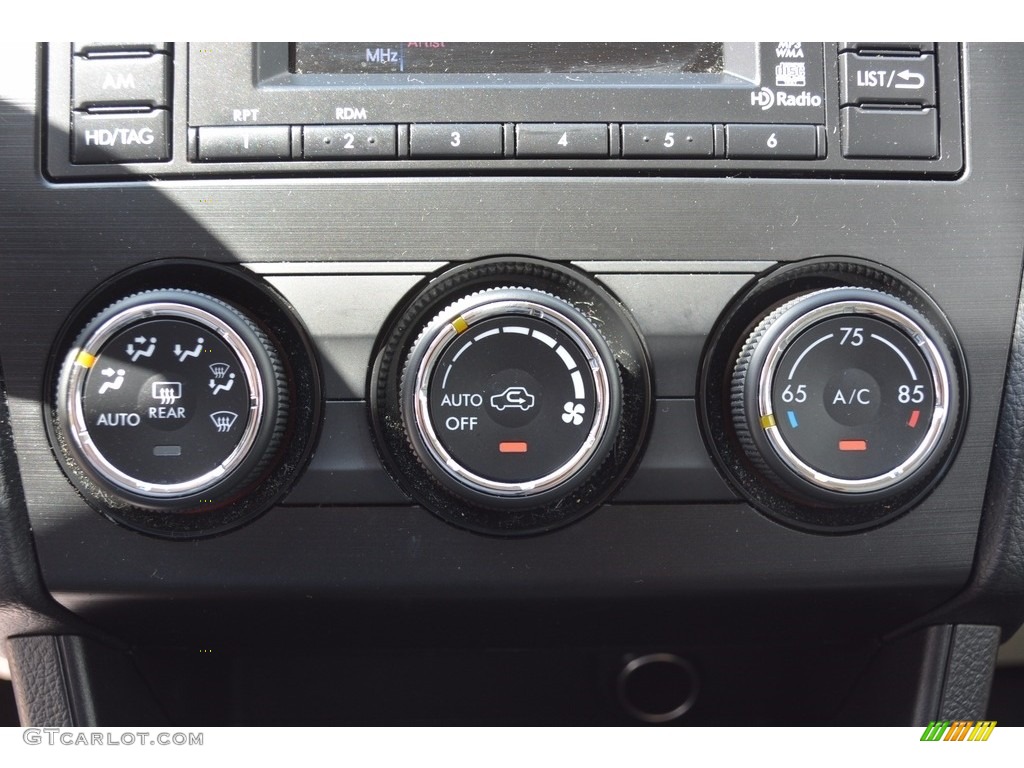 2014 XV Crosstrek 2.0i Limited - Quartz Blue Pearl / Ivory photo #35