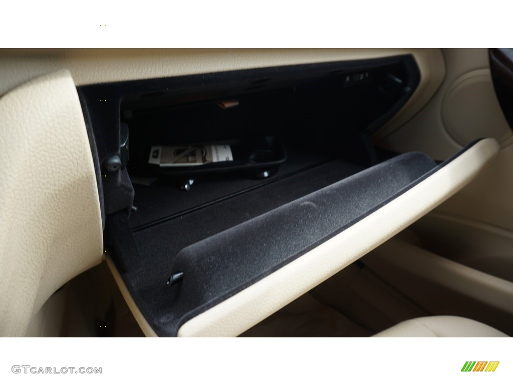 2014 3 Series 320i xDrive Sedan - Black Sapphire Metallic / Venetian Beige photo #24