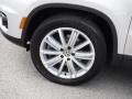 White Gold Metallic - Tiguan SE 4Motion Photo No. 5