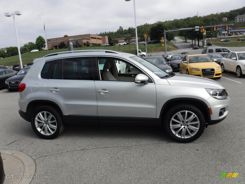 White Gold Metallic 2013 Volkswagen Tiguan SE 4Motion Exterior Photo #115783115