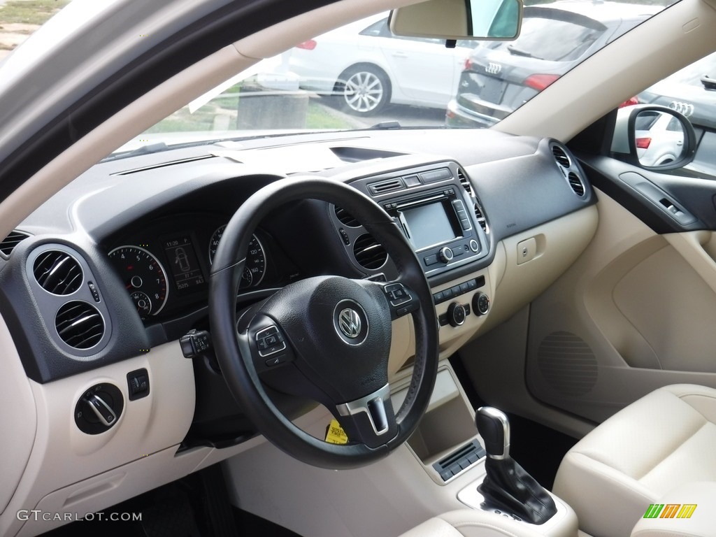 2013 Volkswagen Tiguan SE 4Motion Beige Dashboard Photo #115783213