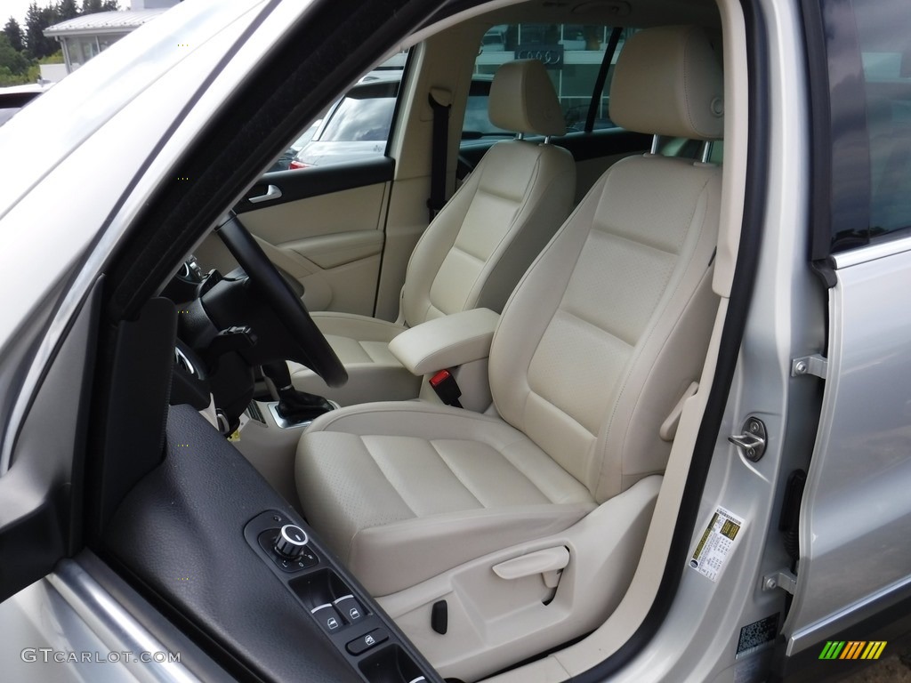 Beige Interior 2013 Volkswagen Tiguan SE 4Motion Photo #115783226