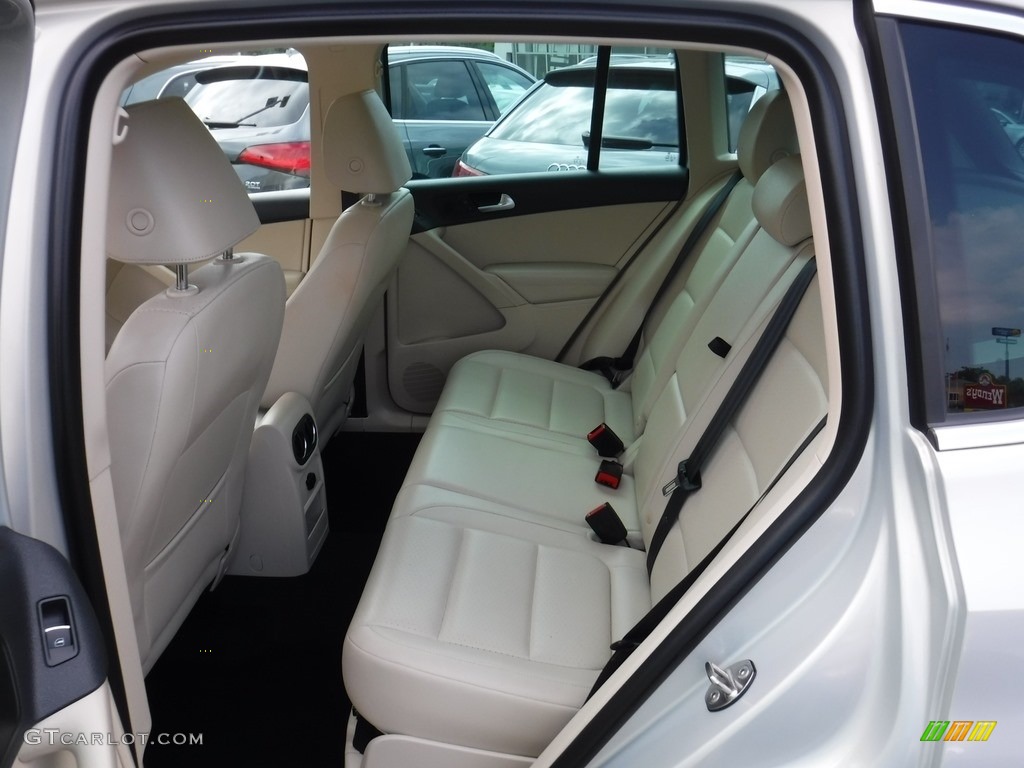2013 Volkswagen Tiguan SE 4Motion Rear Seat Photo #115783370