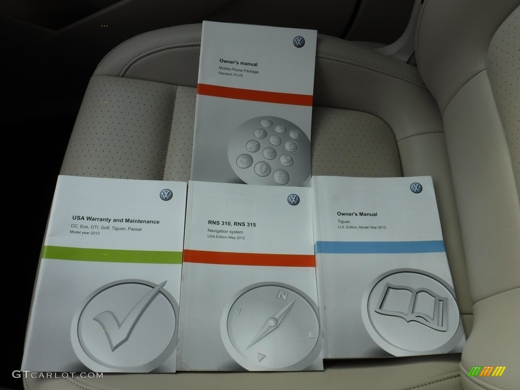 2013 Volkswagen Tiguan SE 4Motion Books/Manuals Photo #115783461