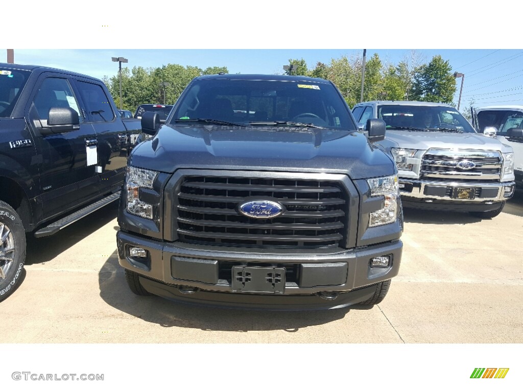 2016 F150 XLT SuperCab 4x4 - Magnetic / Black photo #2