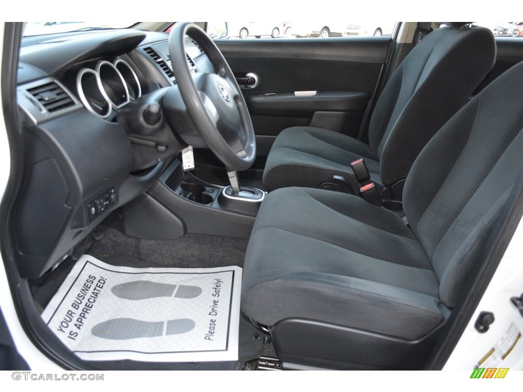 2012 Versa 1.8 S Hatchback - Fresh Powder White / Charcoal photo #9