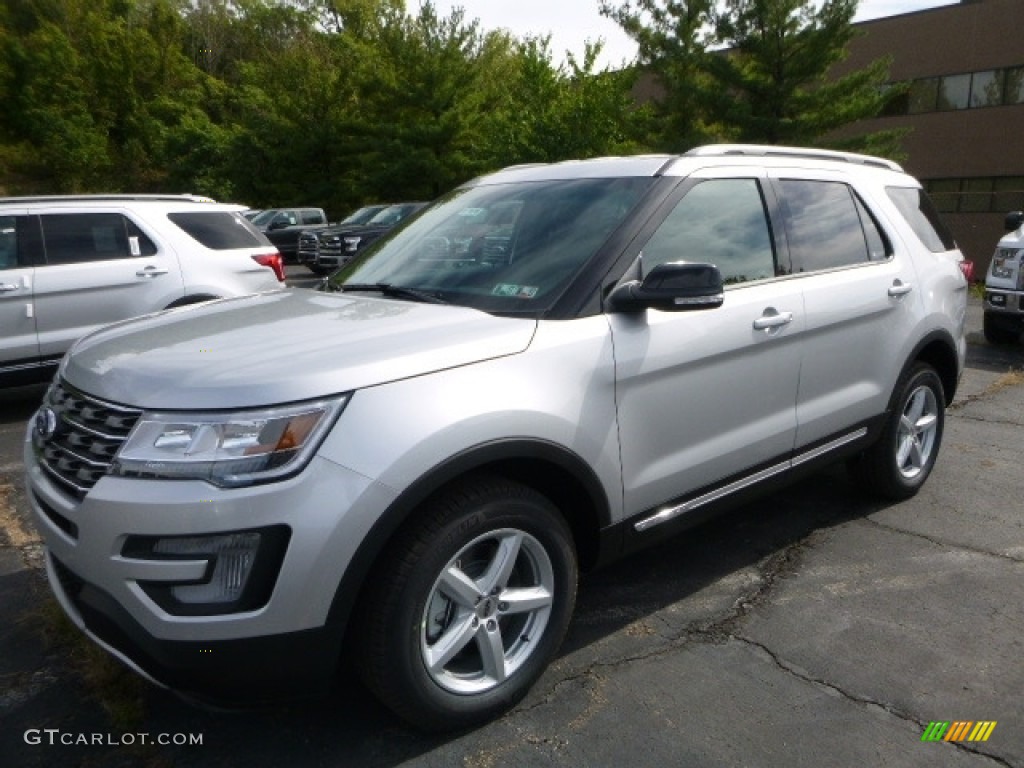 2017 Explorer XLT 4WD - Ingot Silver / Ebony Black photo #5