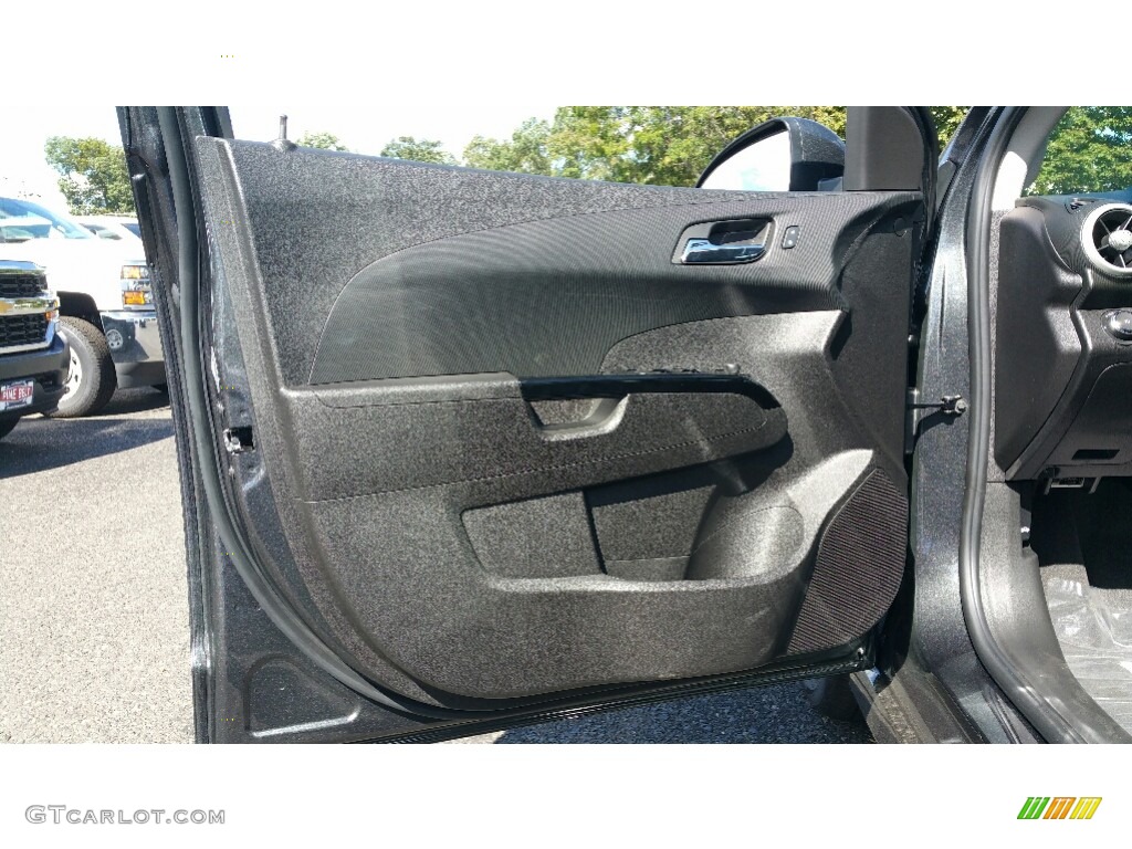 2017 Chevrolet Sonic Premier Hatchback Door Panel Photos