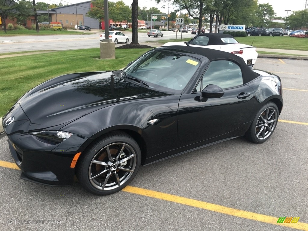 2016 MX-5 Miata Grand Touring Roadster - Jet Black Mica / Black photo #1