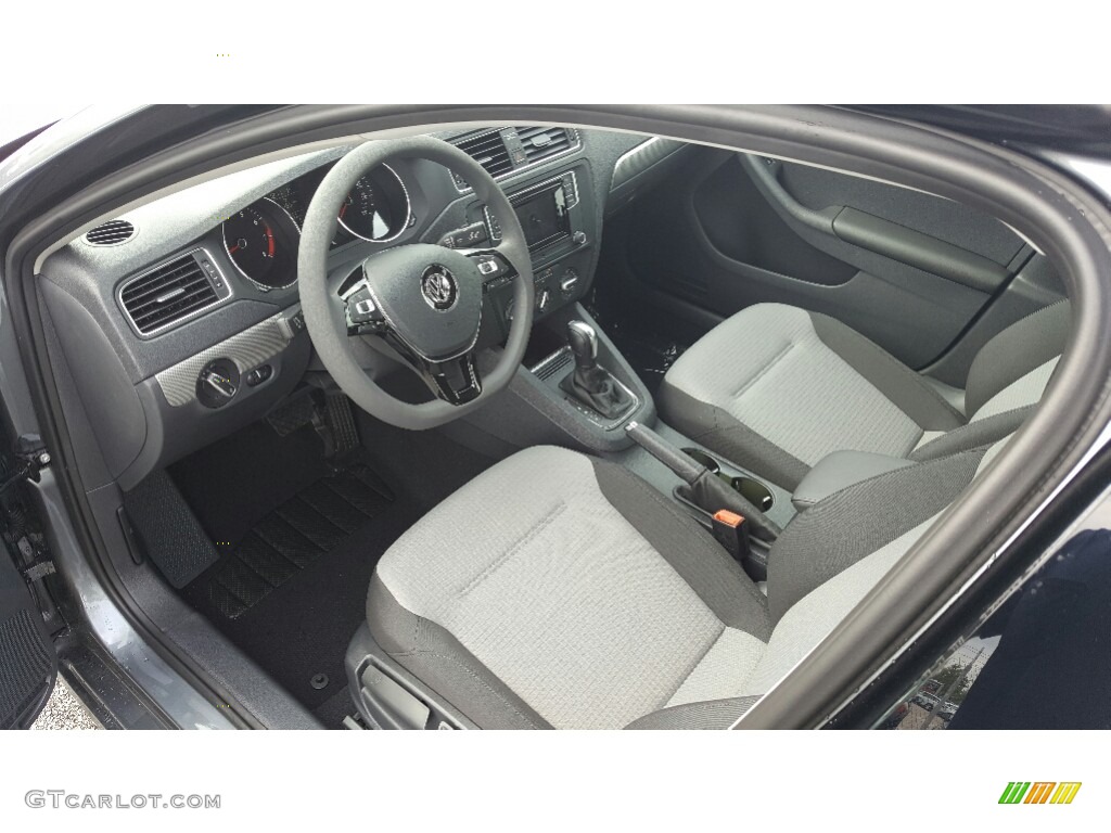 Black/Palladium Gray Interior 2017 Volkswagen Jetta S Photo #115790907