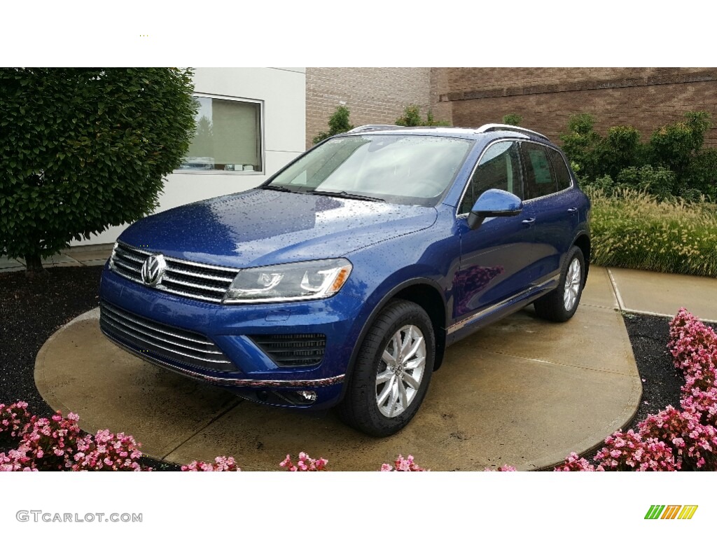 2016 Volkswagen Touareg TDI Sport Exterior Photos