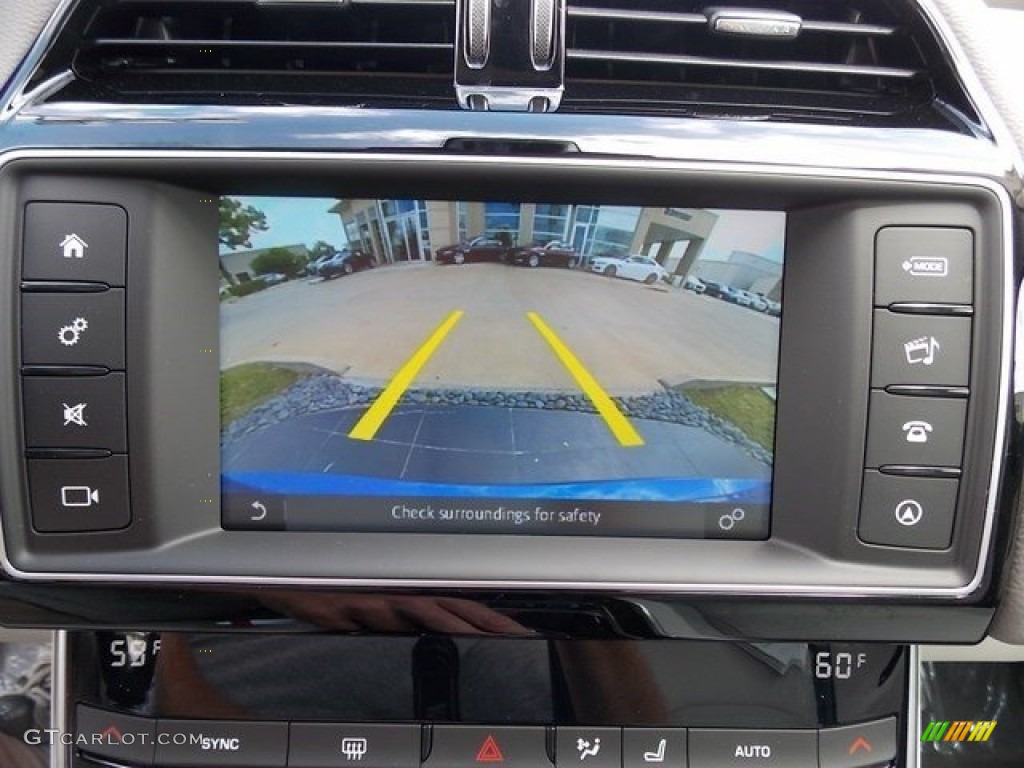 2017 Jaguar XE 35t Prestige Controls Photos