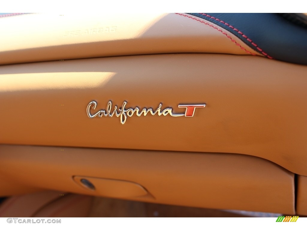 2016 Ferrari California T Marks and Logos Photos