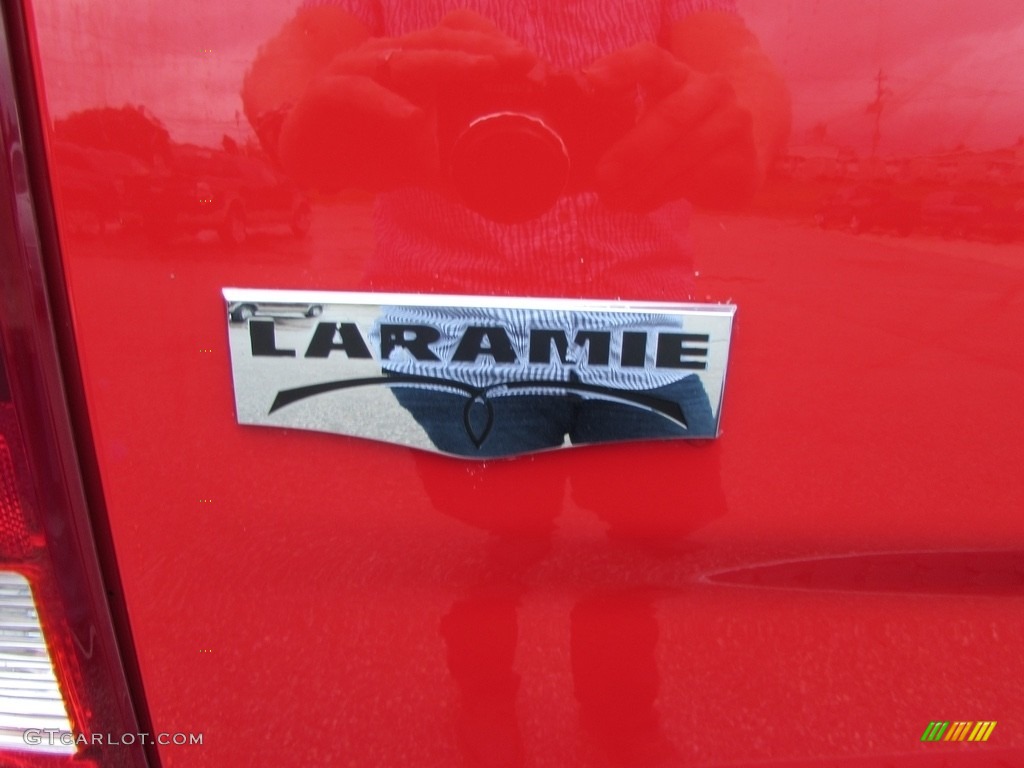 2011 Ram 1500 Laramie Crew Cab 4x4 - Flame Red / Light Pebble Beige/Bark Brown photo #16