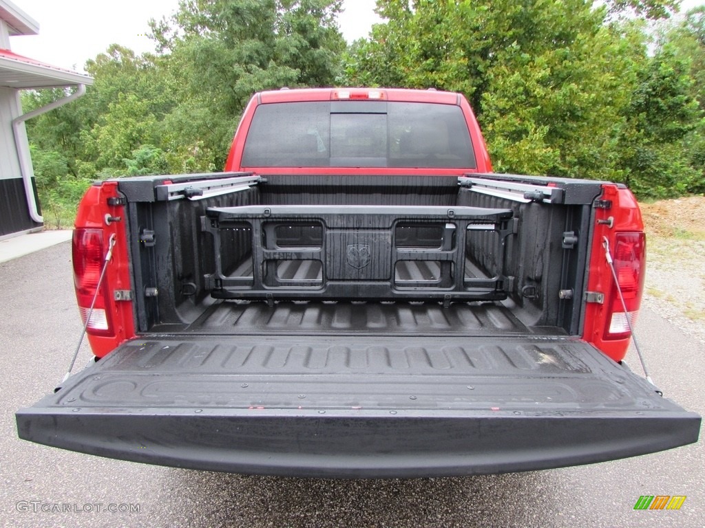 2011 Ram 1500 Laramie Crew Cab 4x4 - Flame Red / Light Pebble Beige/Bark Brown photo #19