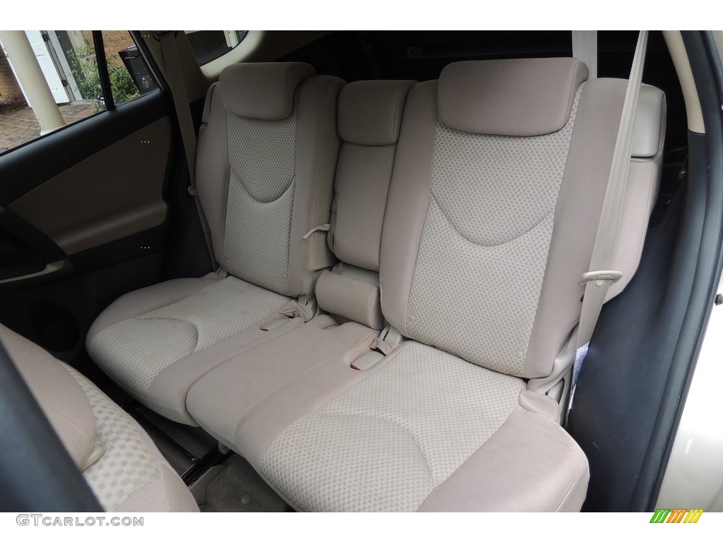 2007 Toyota RAV4 I4 Rear Seat Photo #115806541