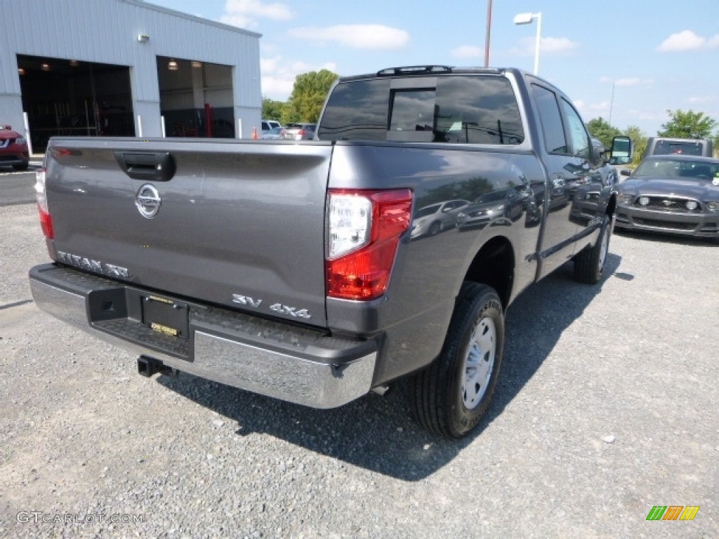 2017 TITAN XD SV Crew Cab 4x4 - Gun Metallic / Black photo #7