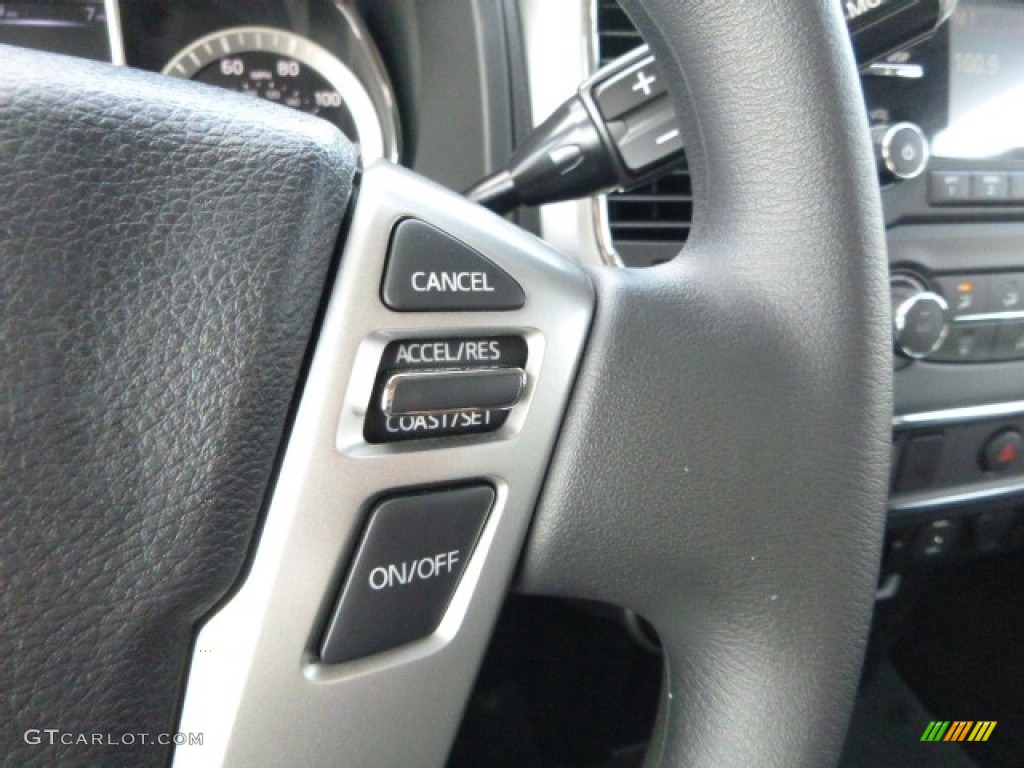 2017 Nissan TITAN XD SV Crew Cab 4x4 Controls Photo #115809274