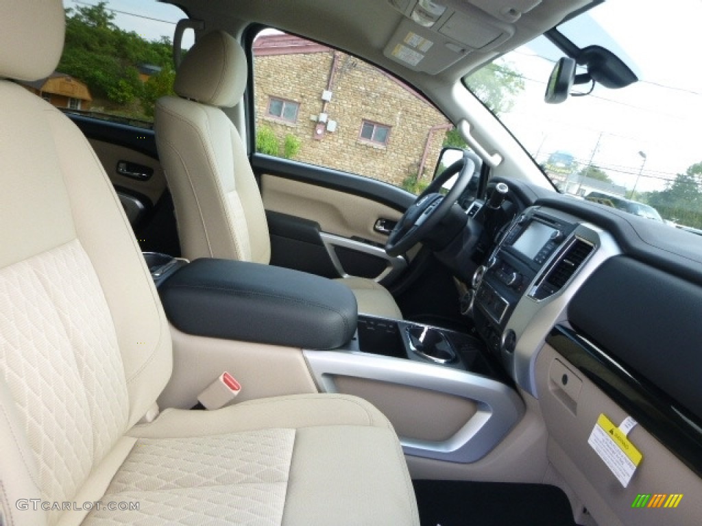 Beige Interior 2017 Nissan TITAN XD SV Crew Cab 4x4 Photo #115809439