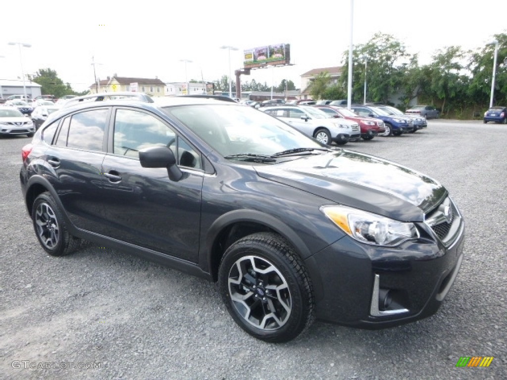 2016 Crosstrek 2.0i - Dark Gray Metallic / Black photo #1