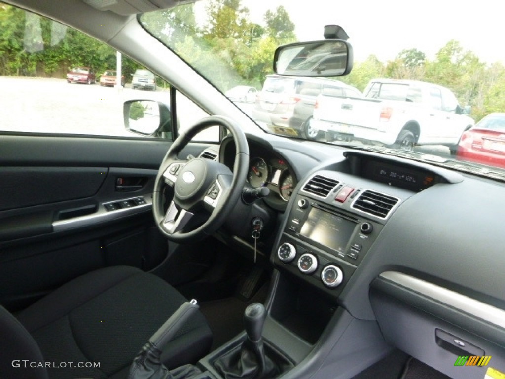 2016 Subaru Crosstrek 2.0i Dashboard Photos