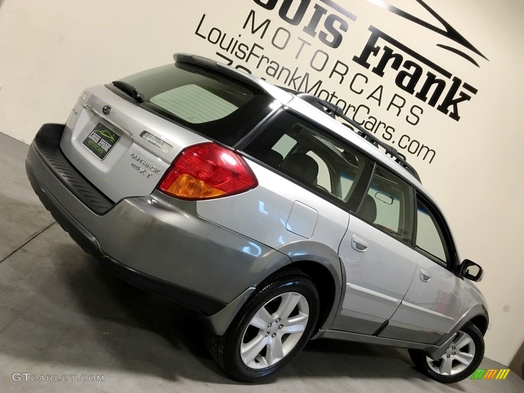 2005 Outback 2.5XT Limited Wagon - Brilliant Silver Metallic / Off Black photo #5
