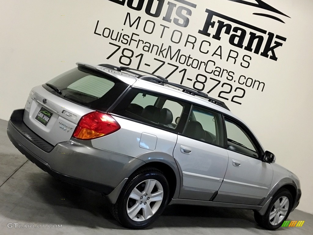 2005 Outback 2.5XT Limited Wagon - Brilliant Silver Metallic / Off Black photo #19