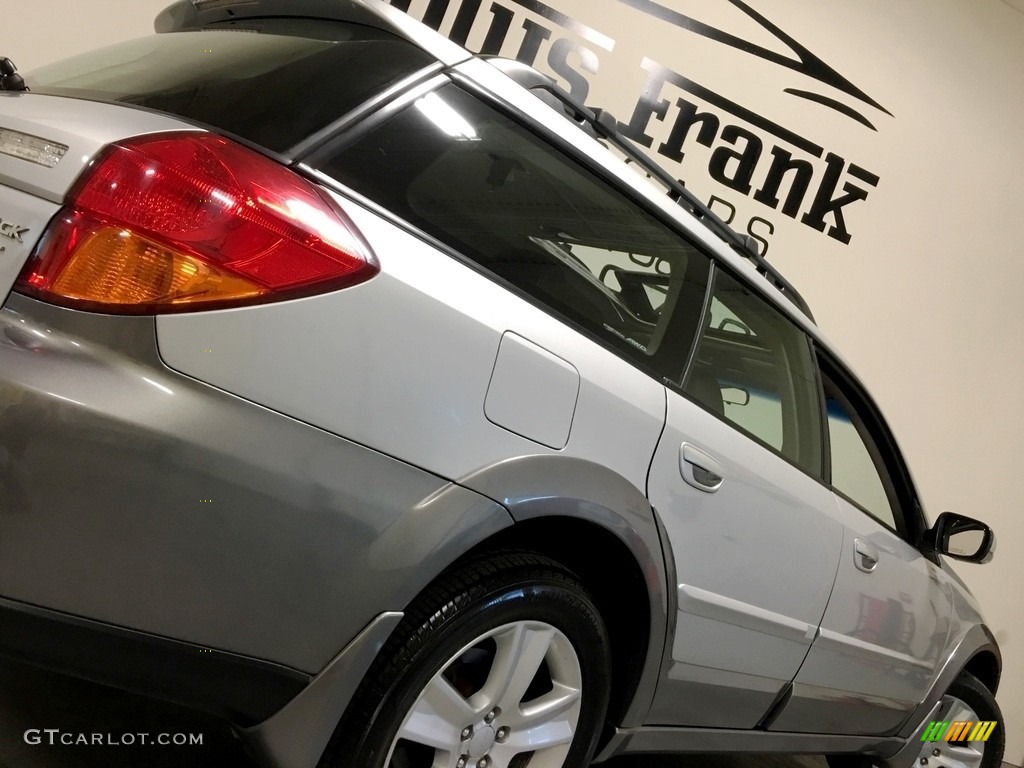 2005 Outback 2.5XT Limited Wagon - Brilliant Silver Metallic / Off Black photo #21