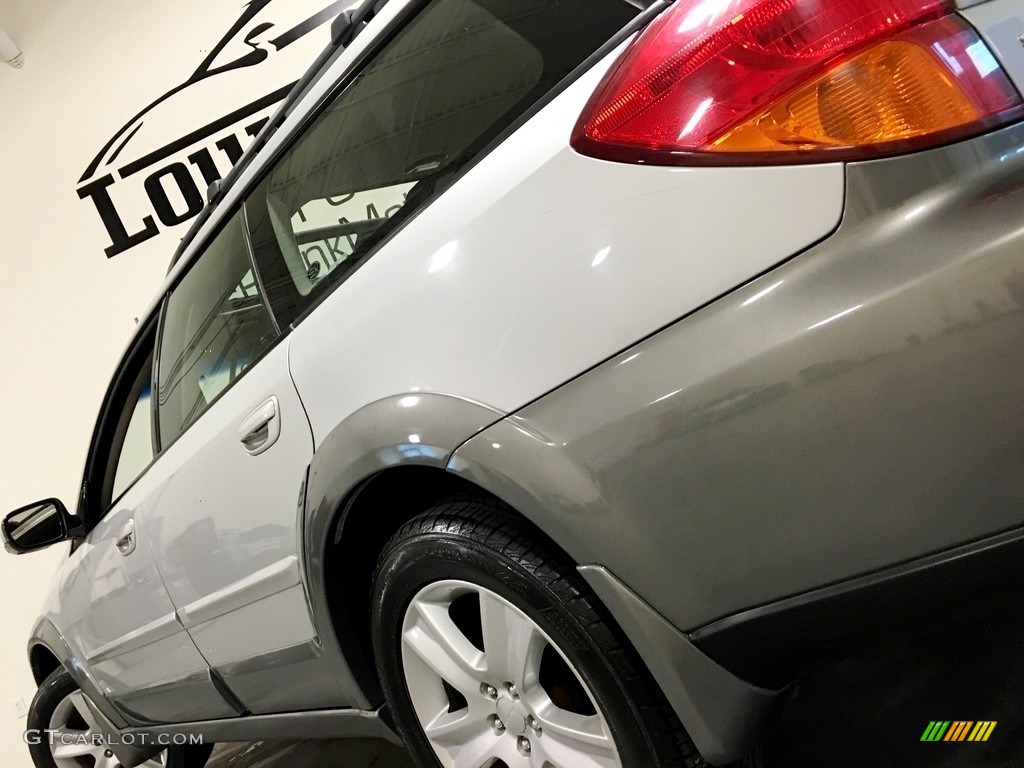 2005 Outback 2.5XT Limited Wagon - Brilliant Silver Metallic / Off Black photo #23