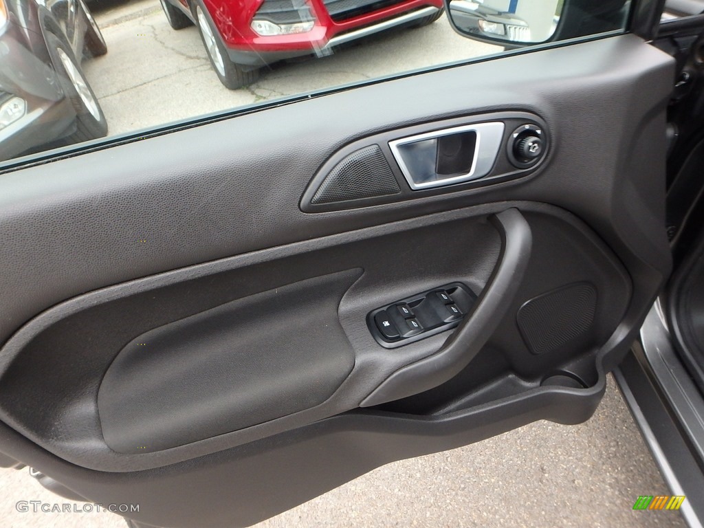 2015 Fiesta SE Sedan - Magnetic Metallic / Charcoal Black photo #19