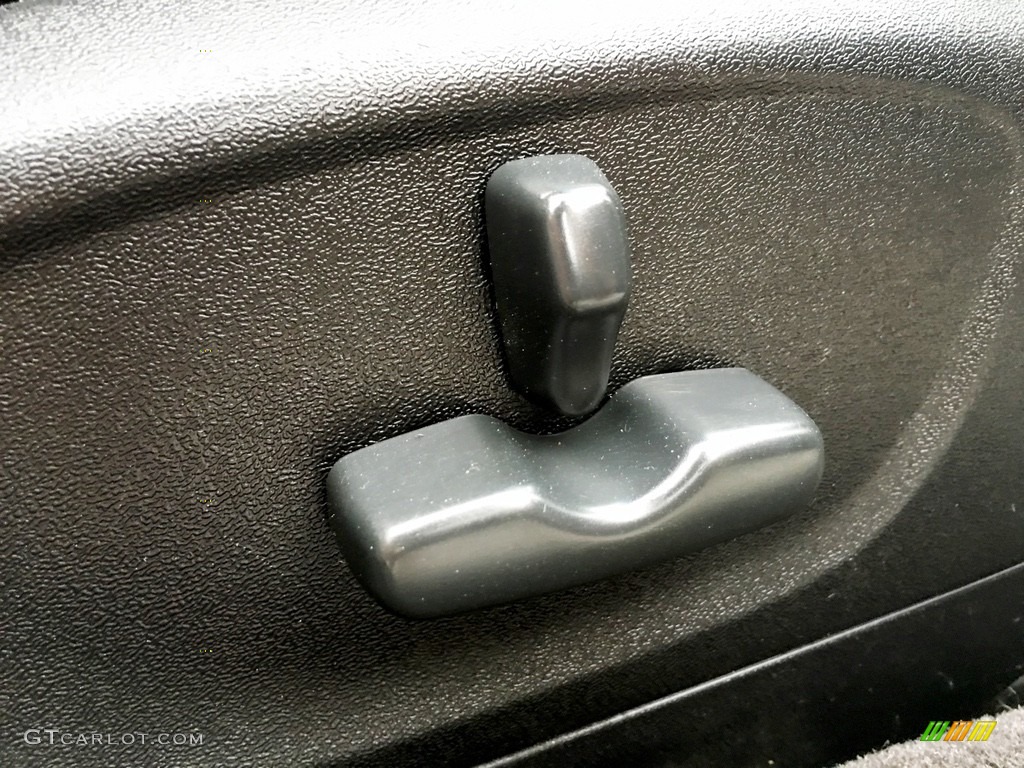 2005 Outback 2.5XT Limited Wagon - Brilliant Silver Metallic / Off Black photo #73