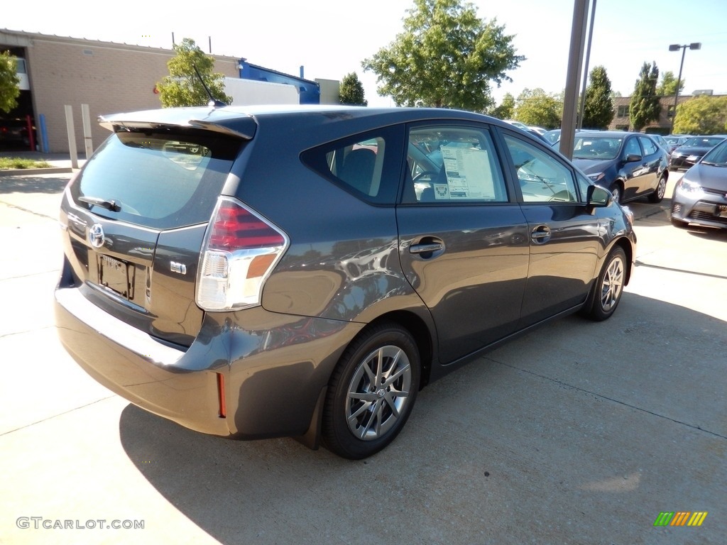 2017 Prius v Two - Magnetic Gray Metallic / Black photo #2
