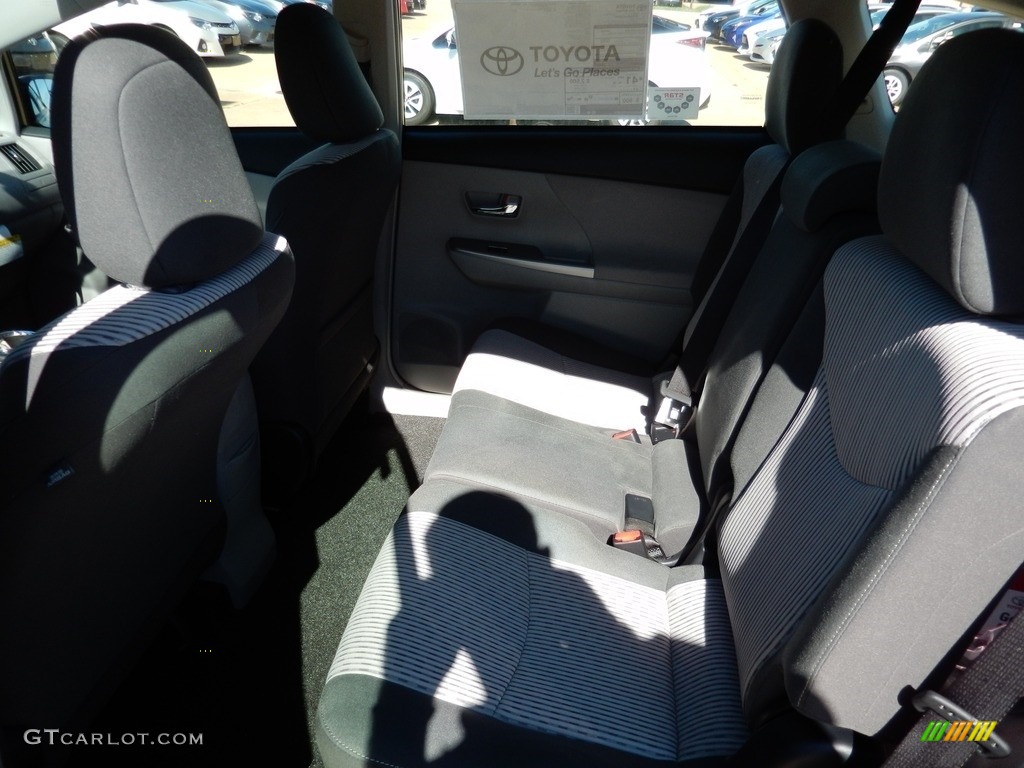2017 Prius v Two - Magnetic Gray Metallic / Black photo #6