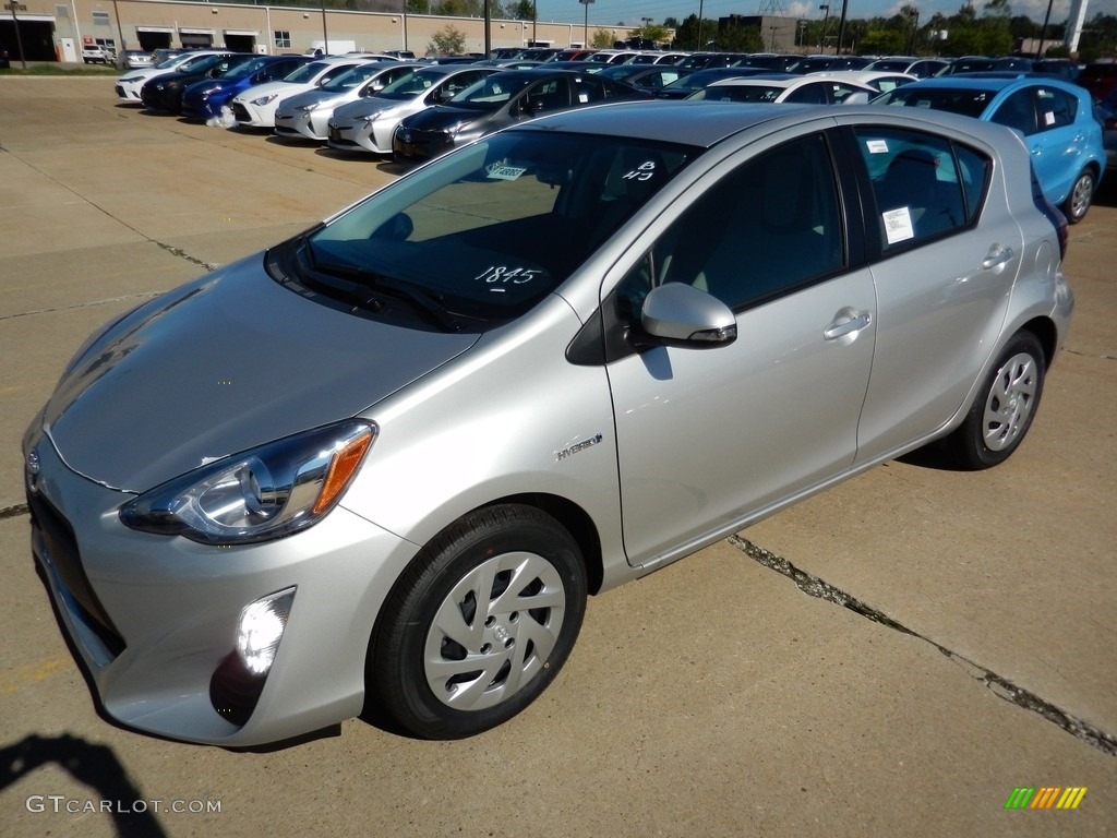 2016 Prius c One - Classic Silver Metallic / Ash/Black photo #1