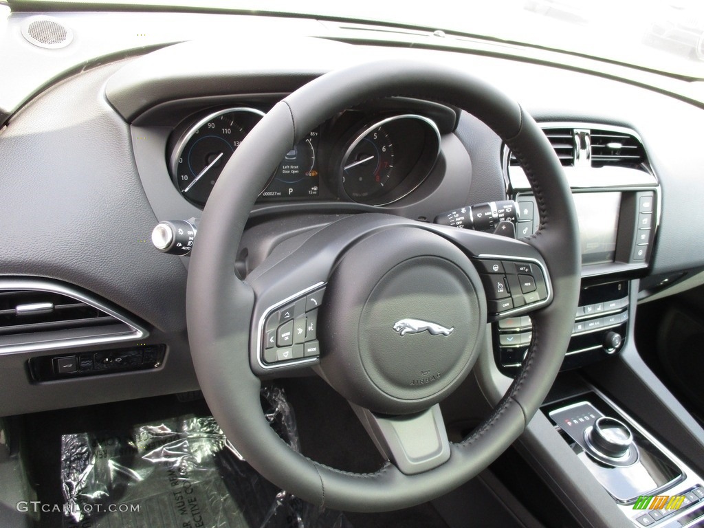 2017 Jaguar F-PACE 35t AWD Premium Jet Dashboard Photo #115819035