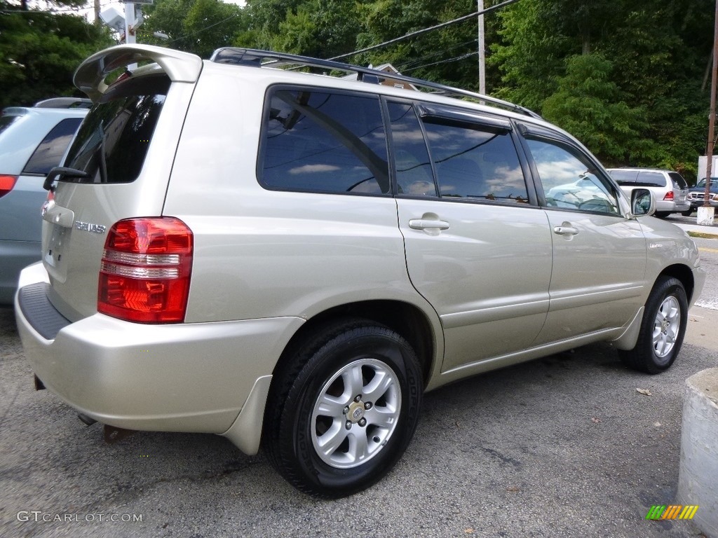2001 Highlander V6 4WD - Vintage Gold Metallic / Ivory photo #3