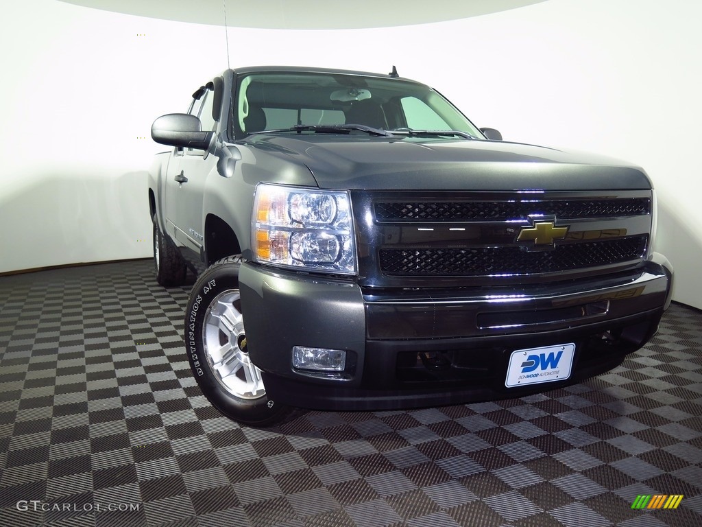 2011 Silverado 1500 LT Extended Cab 4x4 - Steel Green Metallic / Light Titanium/Dark Titanium photo #2