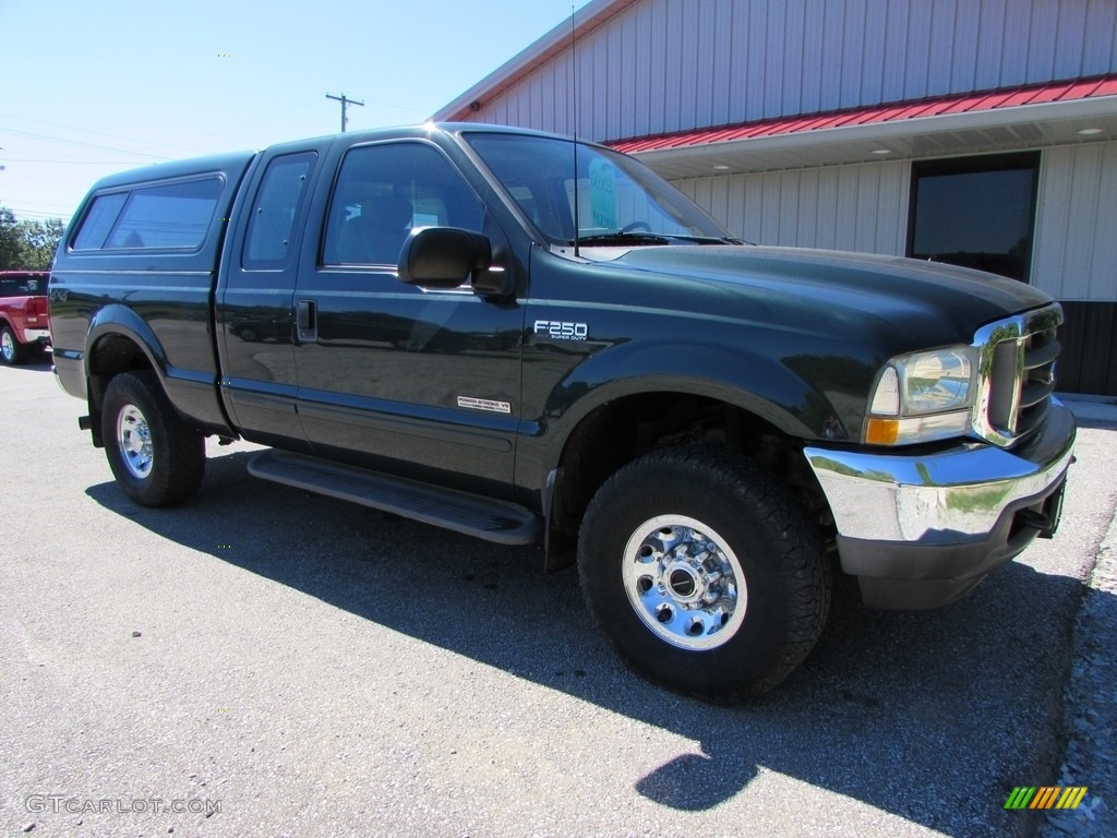 2003 F250 Super Duty XLT SuperCab 4x4 - Dark Highland Green Metallic / Medium Flint Grey photo #7