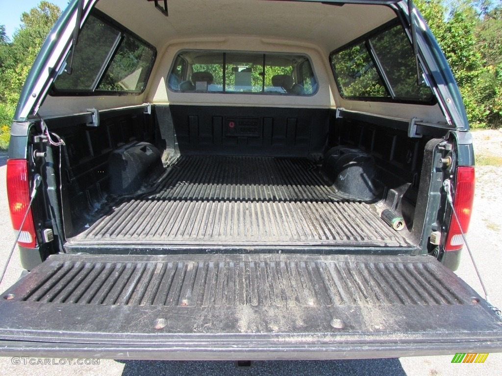 2003 F250 Super Duty XLT SuperCab 4x4 - Dark Highland Green Metallic / Medium Flint Grey photo #13