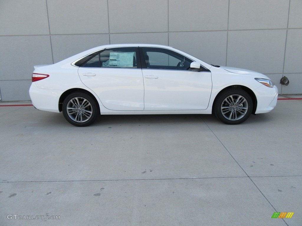 2017 Camry SE - Super White / Black photo #3