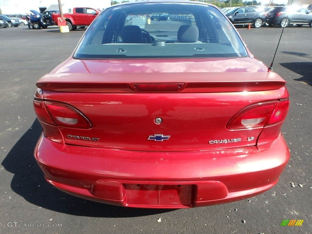 2001 Cavalier LS Sedan - Cayenne Red Metallic / Graphite photo #3