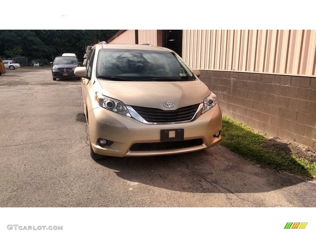 2012 Sienna LE - Sandy Beach Metallic / Bisque photo #4