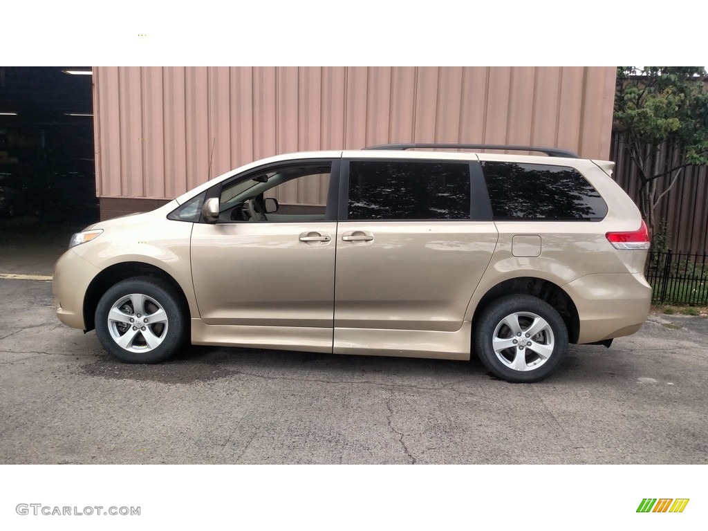 2012 Sienna LE - Sandy Beach Metallic / Bisque photo #11