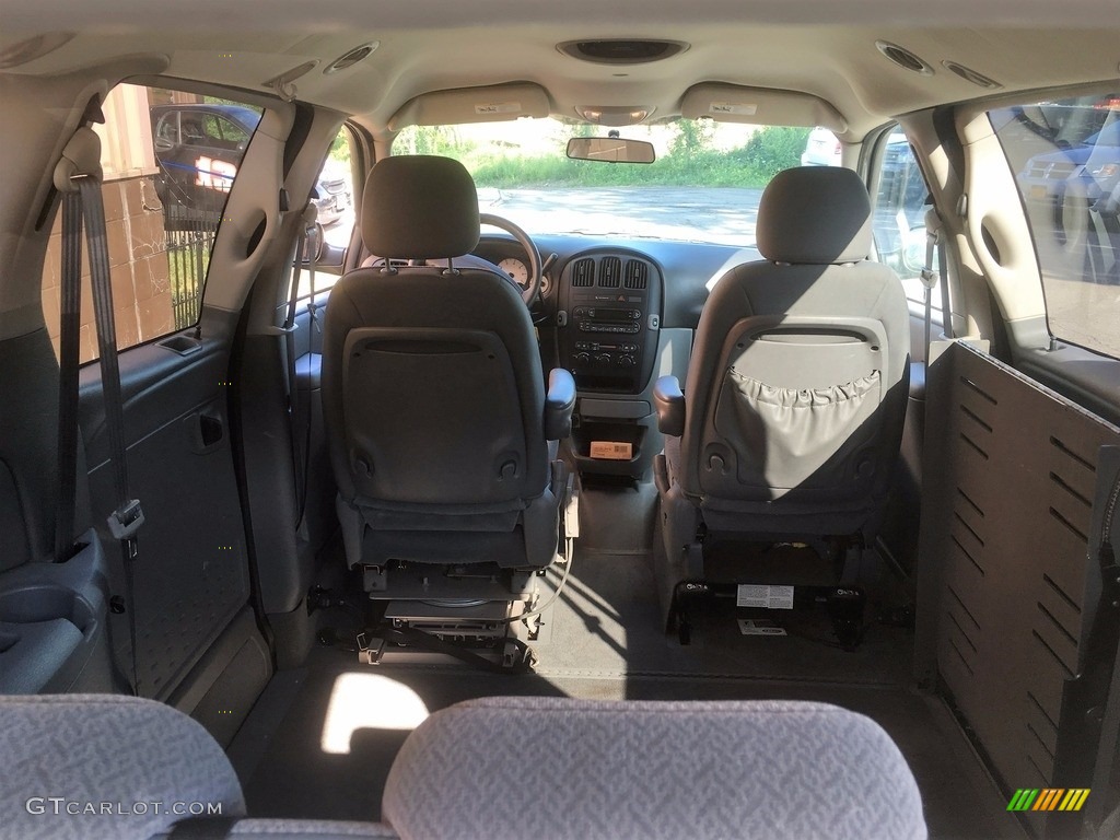 2005 Grand Caravan SE - Butane Blue Pearl / Medium Slate Gray photo #13